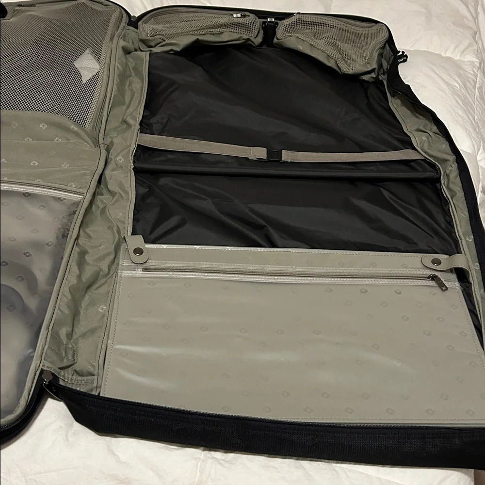 Samsonite large travel